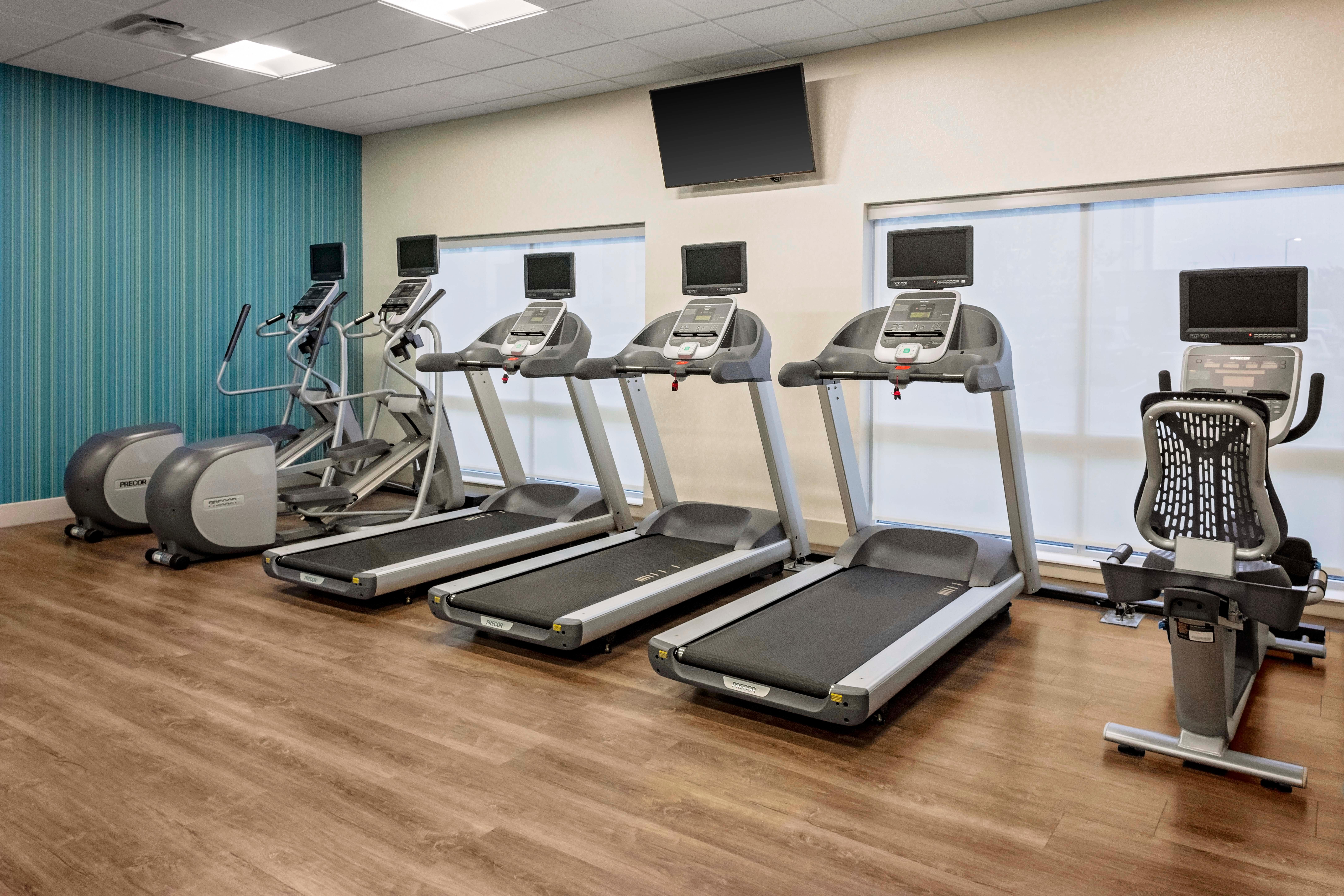 Holiday Inn Express & Suites - Madison By Ihg Luaran gambar